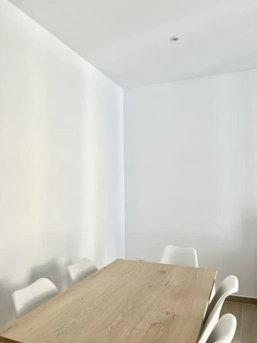 Moderno Apartamento Con Terraza En La Azotea Ρόζες Εξωτερικό φωτογραφία
